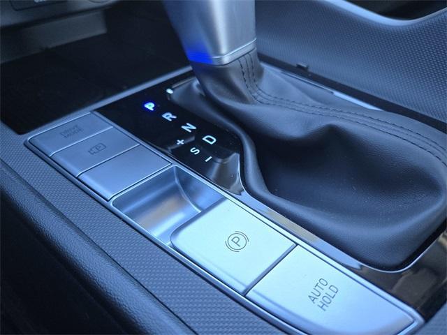 new 2025 Hyundai Elantra car, priced at $26,005