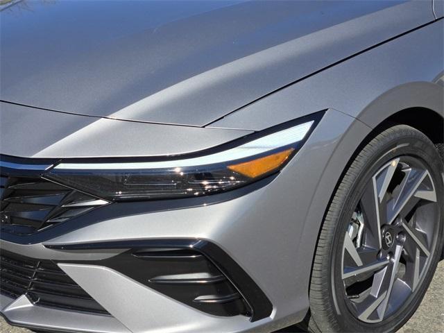 new 2025 Hyundai Elantra car, priced at $26,005