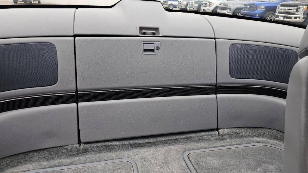 used 1990 Buick Reatta car, priced at $5,899