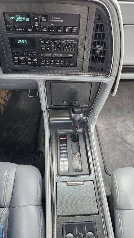 used 1990 Buick Reatta car, priced at $5,899