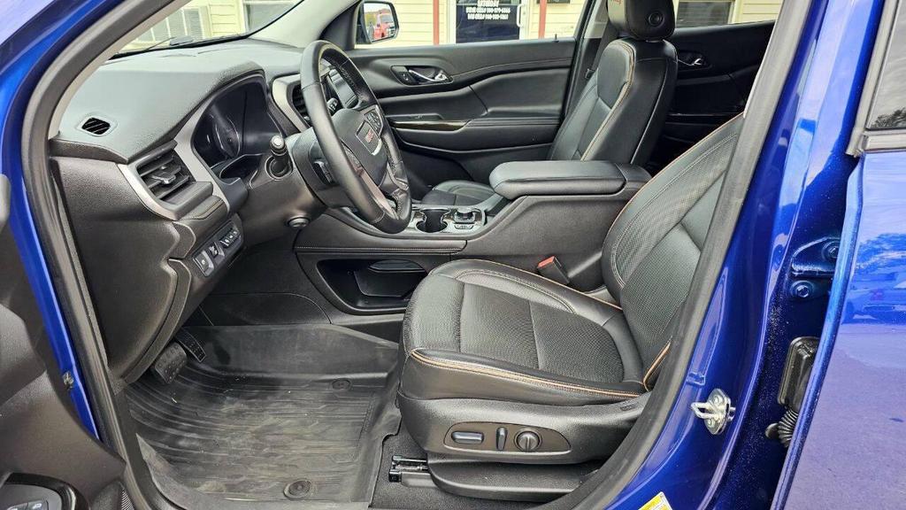 used 2023 GMC Acadia car, priced at $31,899