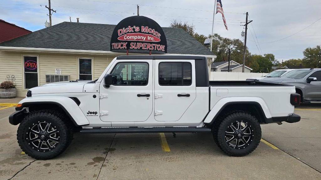 used 2023 Jeep Gladiator car, priced at $33,899