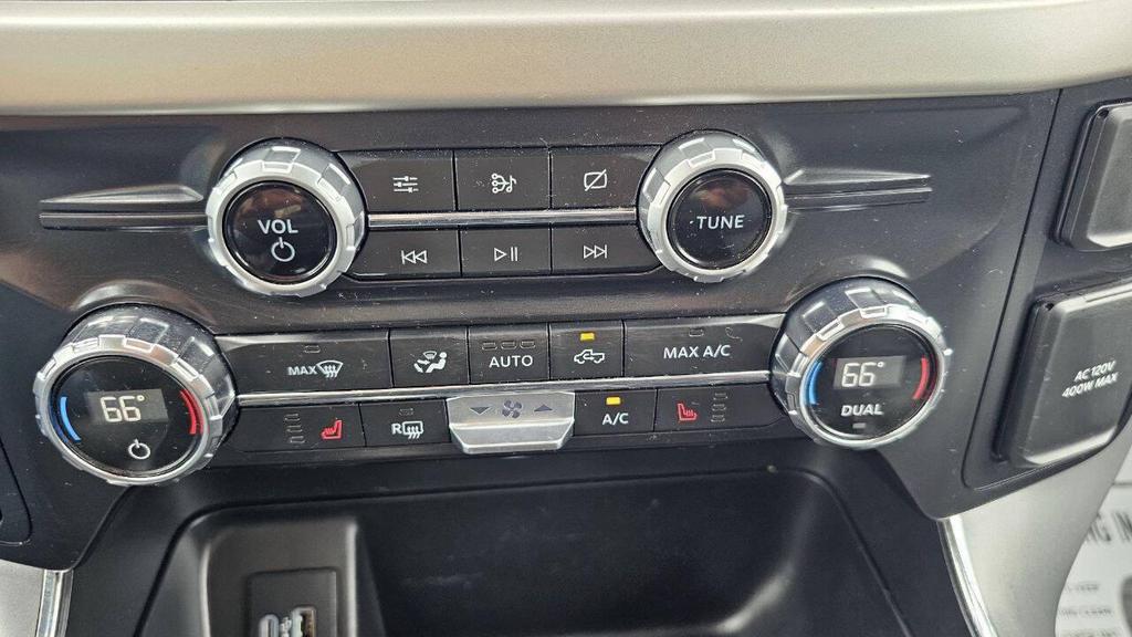 used 2021 Ford F-150 car, priced at $33,899