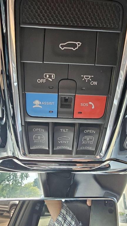 used 2022 Jeep Grand Cherokee L car, priced at $33,899