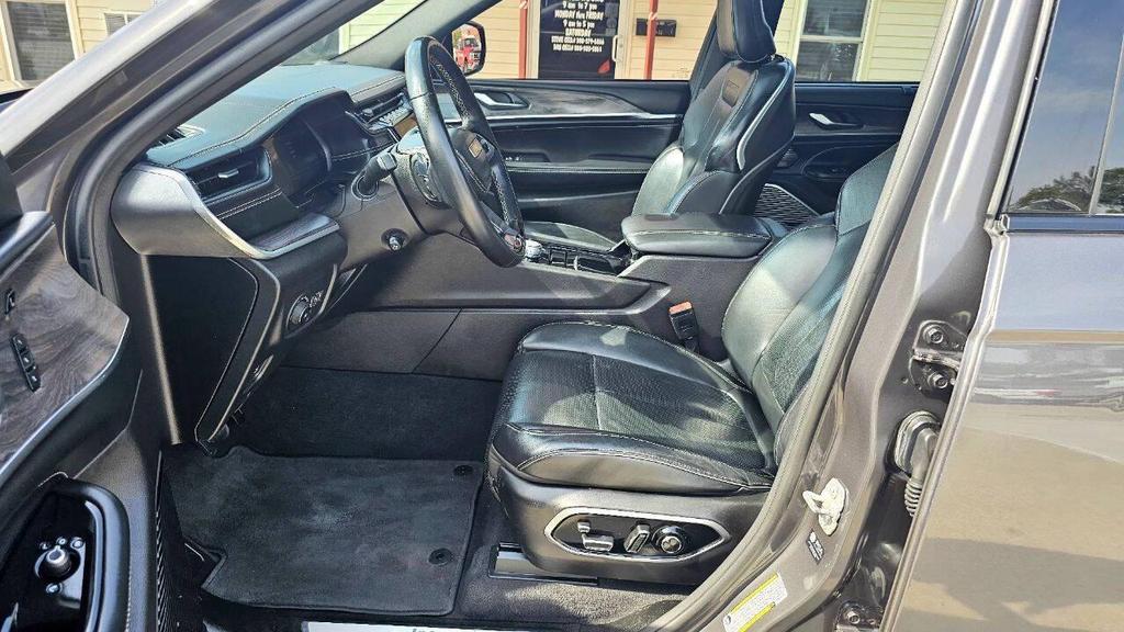 used 2022 Jeep Grand Cherokee L car, priced at $33,899