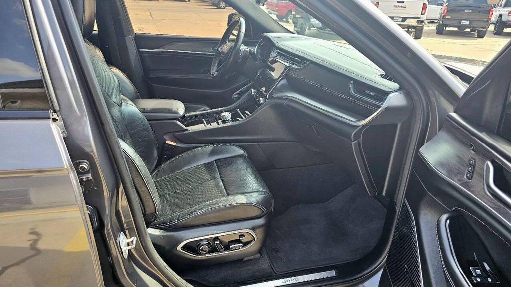 used 2022 Jeep Grand Cherokee L car, priced at $33,899