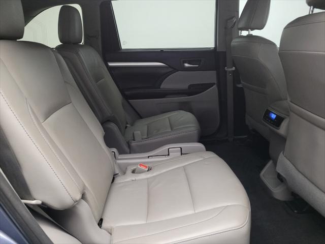 used 2018 Toyota Highlander car, priced at $25,095