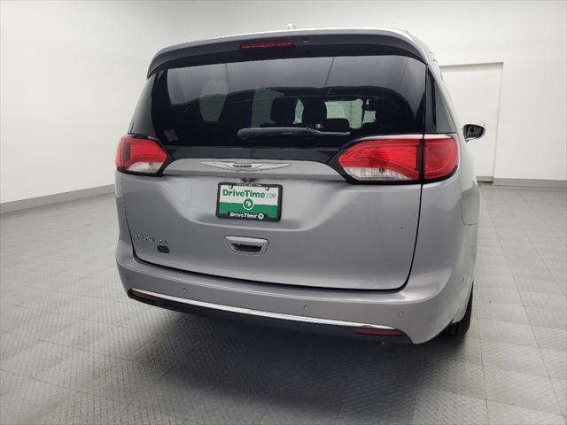 used 2020 Chrysler Pacifica car, priced at $19,995