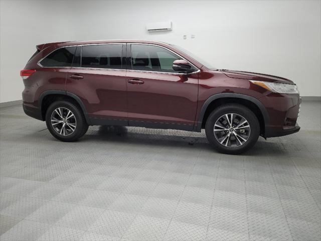 used 2019 Toyota Highlander car, priced at $21,995