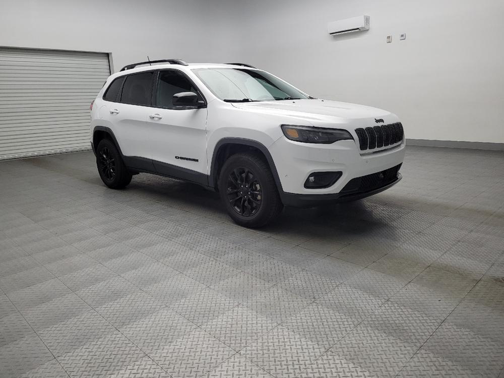 used 2023 Jeep Cherokee car, priced at $27,395