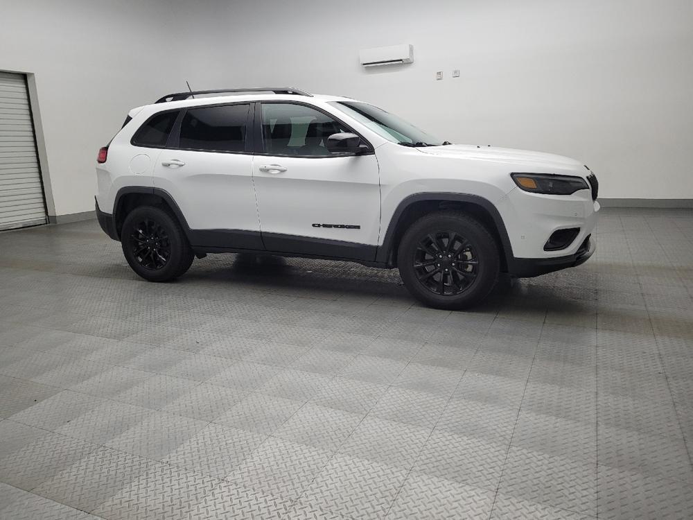 used 2023 Jeep Cherokee car, priced at $27,395