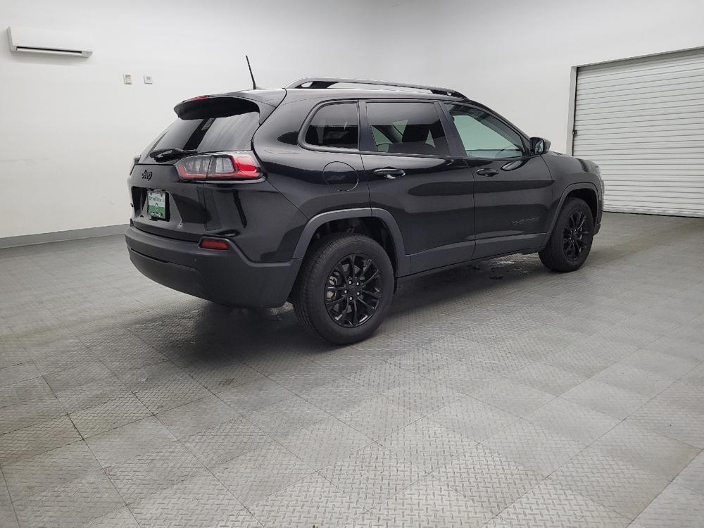 used 2023 Jeep Cherokee car, priced at $24,095