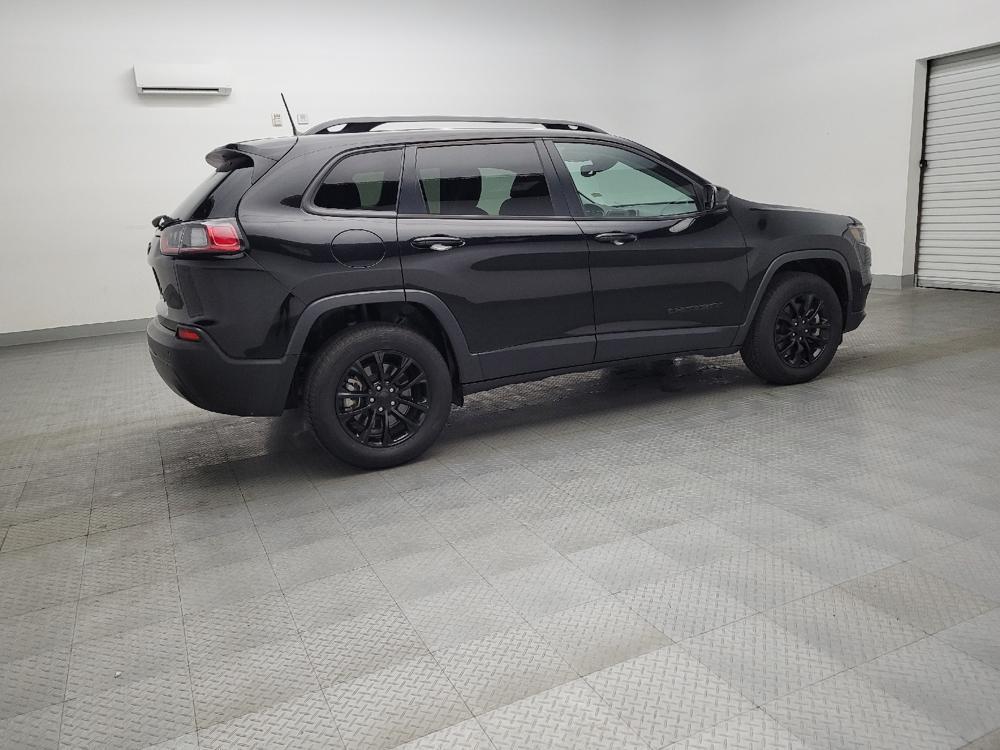 used 2023 Jeep Cherokee car, priced at $24,095