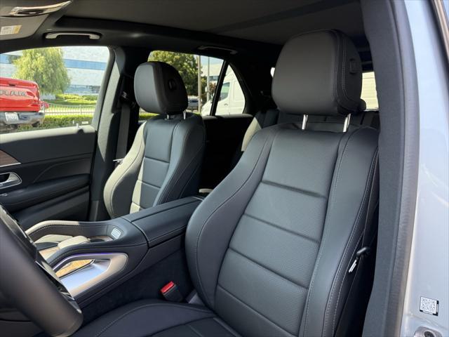 new 2025 Mercedes-Benz GLE 450 car, priced at $76,860