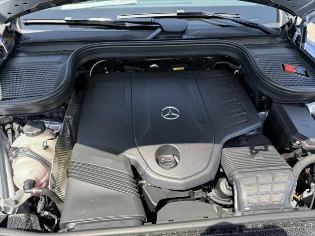 new 2025 Mercedes-Benz GLE 450 car, priced at $76,860