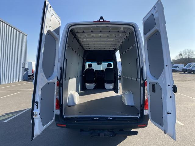 new 2024 Mercedes-Benz Sprinter 2500 car, priced at $66,661