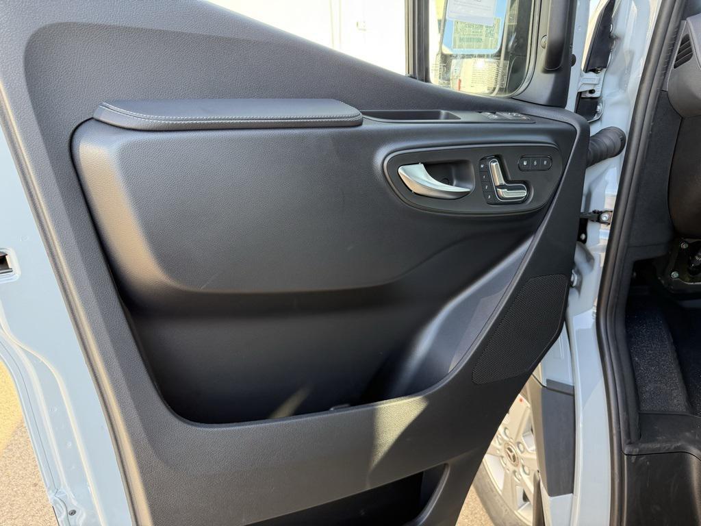 new 2025 Mercedes-Benz Sprinter 2500 car, priced at $80,586