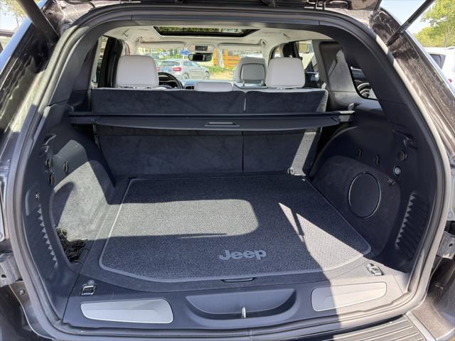used 2021 Jeep Grand Cherokee car, priced at $38,777