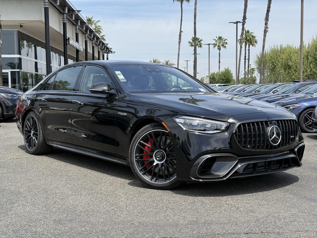 new 2025 Mercedes-Benz AMG S 63 E car, priced at $226,810