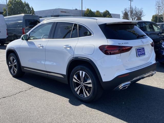 new 2025 Mercedes-Benz GLA 250 car, priced at $44,920