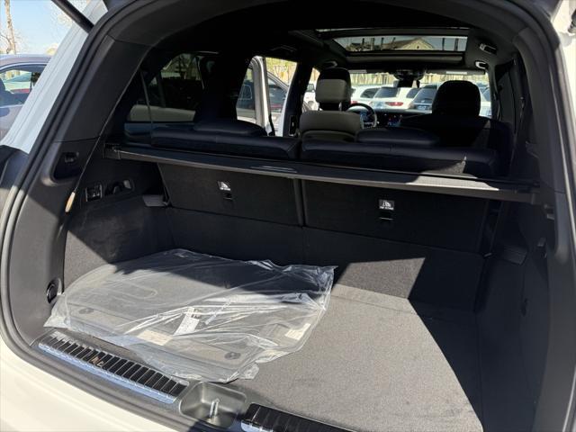 new 2025 Mercedes-Benz GLS 450 car, priced at $99,100