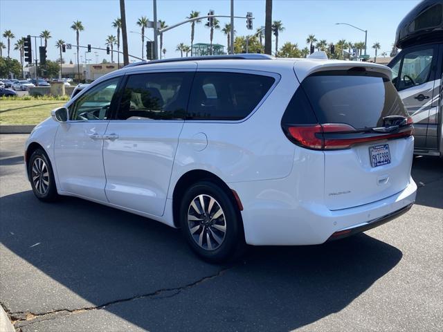 used 2021 Chrysler Pacifica car, priced at $20,388