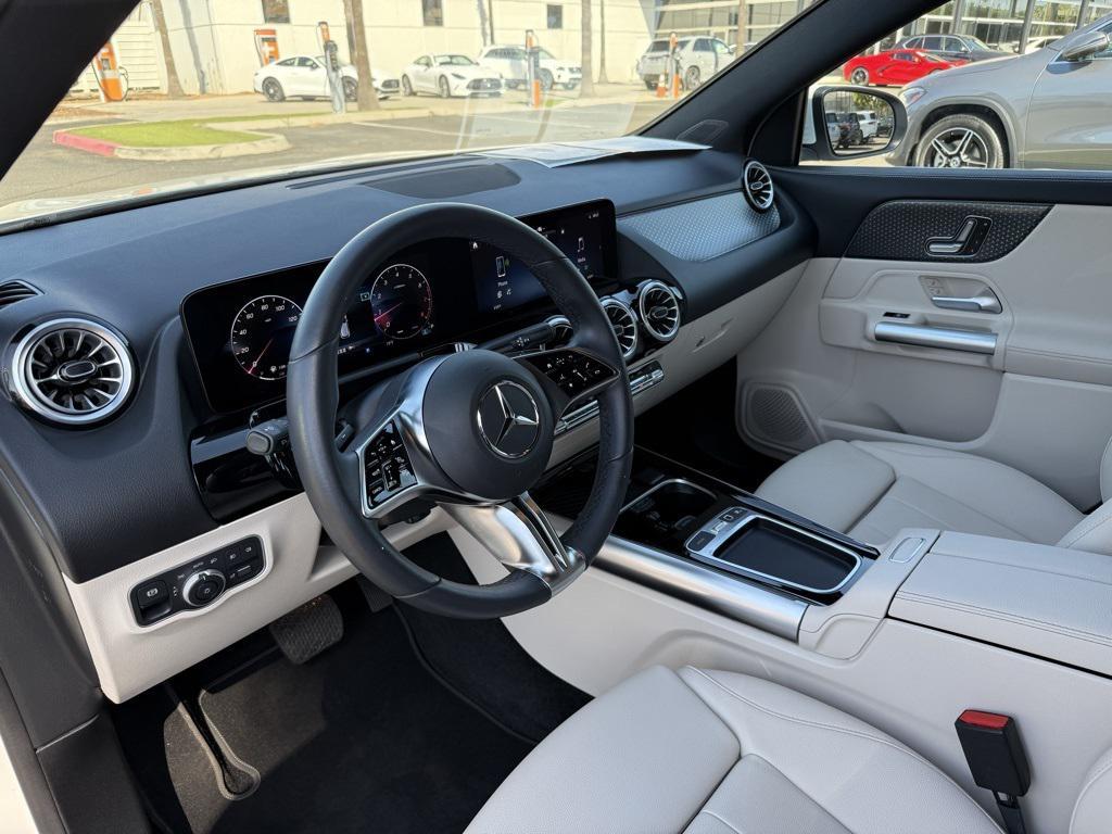 used 2025 Mercedes-Benz GLA 250 car, priced at $40,998