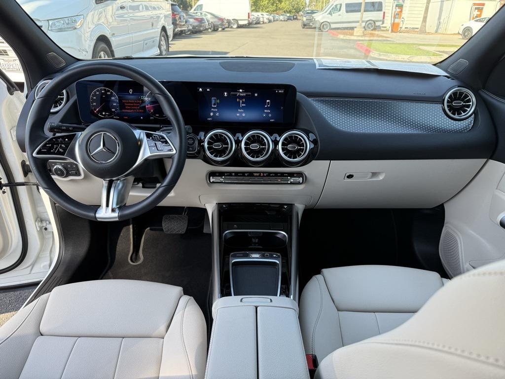 used 2025 Mercedes-Benz GLA 250 car, priced at $40,998