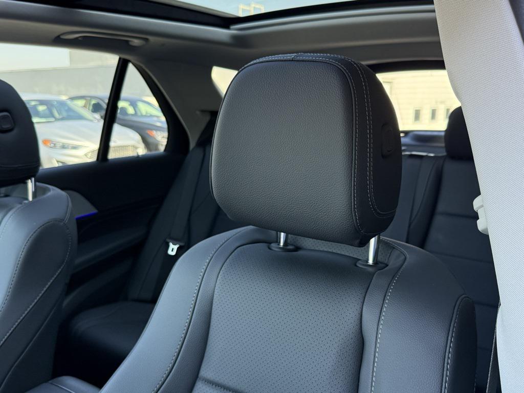 new 2026 Mercedes-Benz GLE 450e car, priced at $78,050