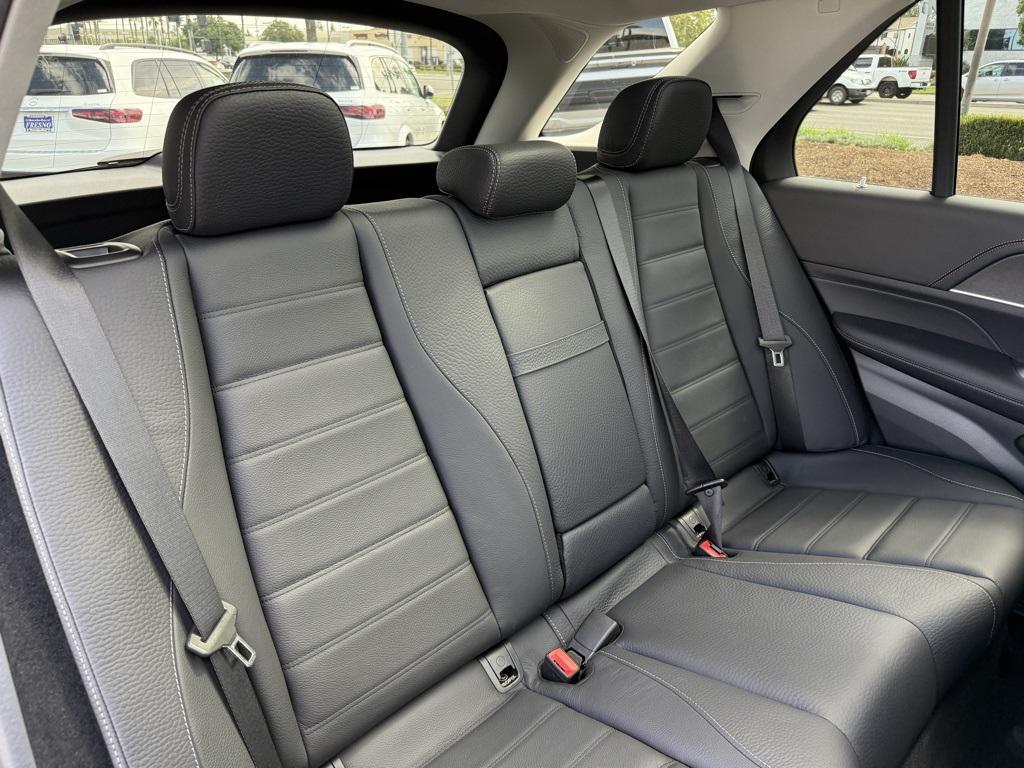 new 2025 Mercedes-Benz GLE 350 car, priced at $64,415