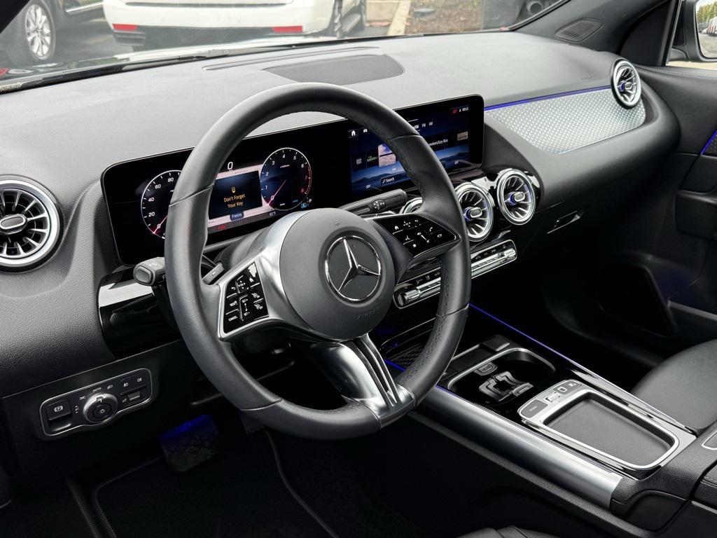 used 2025 Mercedes-Benz GLA 250 car, priced at $39,998