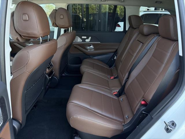 new 2025 Mercedes-Benz GLS 450 car, priced at $101,835