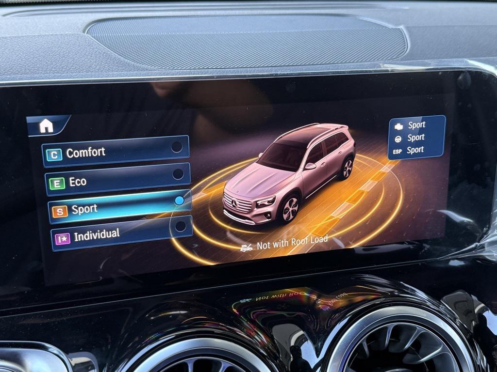 new 2025 Mercedes-Benz GLB 250 car, priced at $47,145