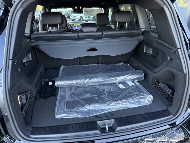 new 2025 Mercedes-Benz GLB 250 car, priced at $47,145