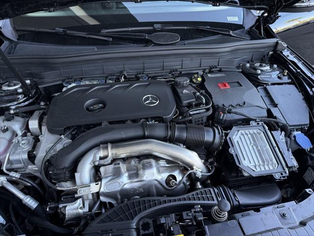 new 2025 Mercedes-Benz GLB 250 car, priced at $47,145