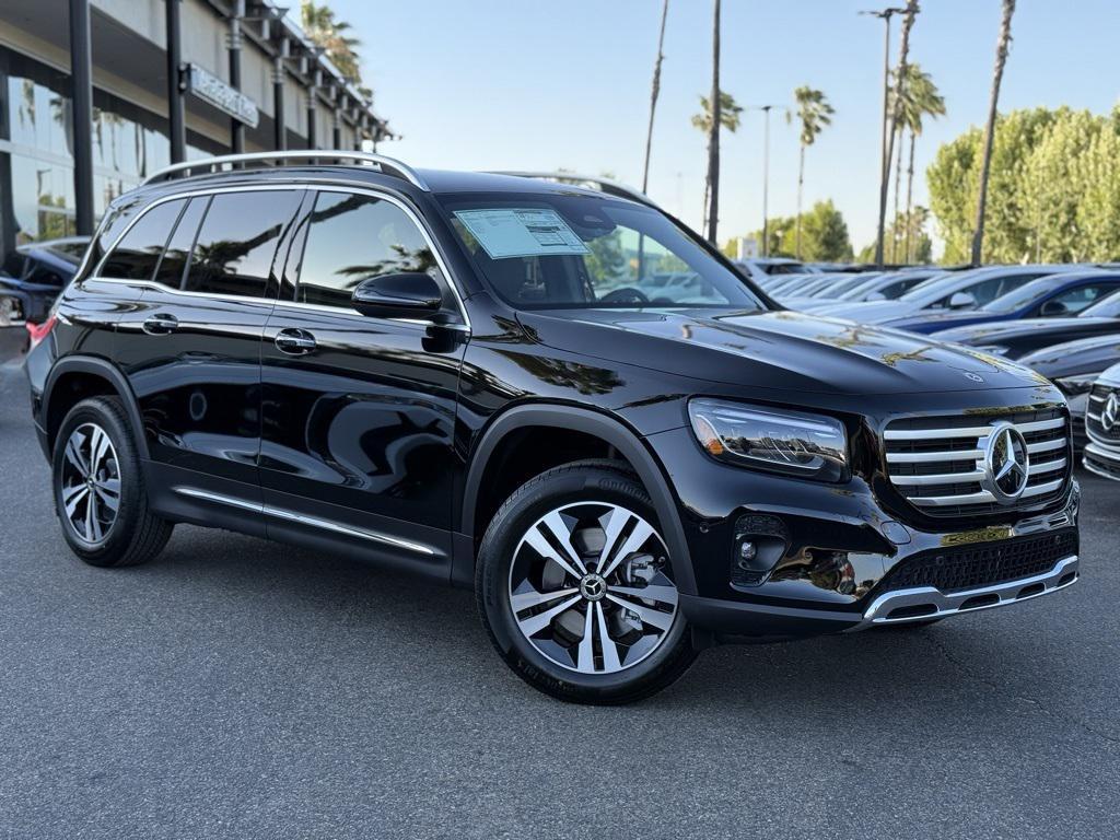 new 2025 Mercedes-Benz GLB 250 car, priced at $47,145