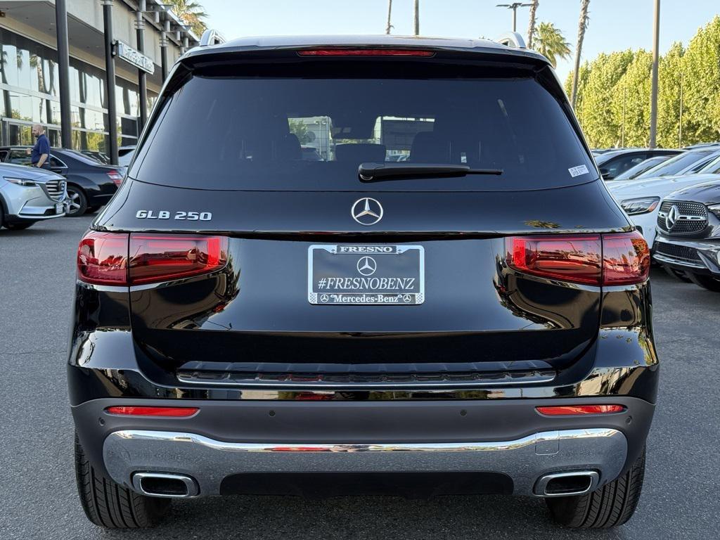 new 2025 Mercedes-Benz GLB 250 car, priced at $47,145