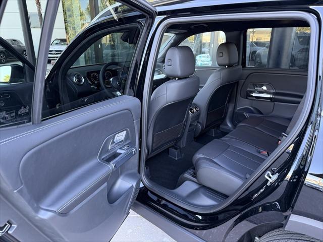 new 2025 Mercedes-Benz GLB 250 car, priced at $47,145