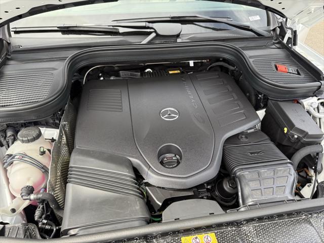 new 2025 Mercedes-Benz GLS 450 car, priced at $95,115