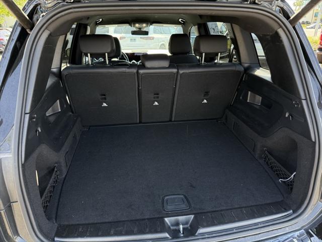 used 2023 Mercedes-Benz GLB 250 car, priced at $35,998