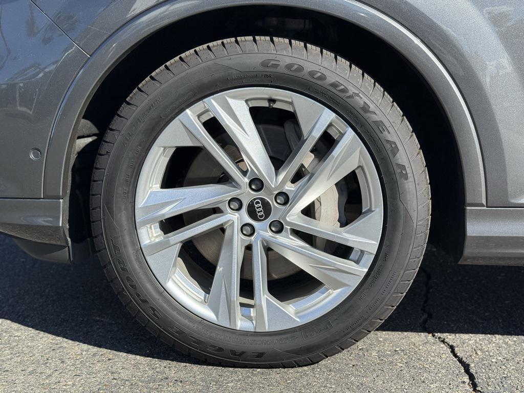 used 2021 Audi Q7 car, priced at $33,500