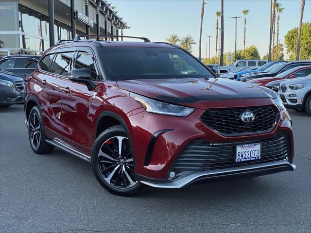 used 2021 Toyota Highlander car, priced at $34,500