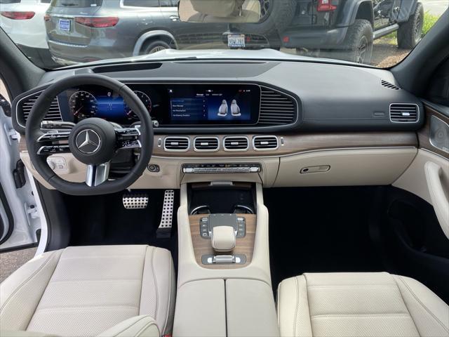 new 2025 Mercedes-Benz GLS 580 car, priced at $124,060