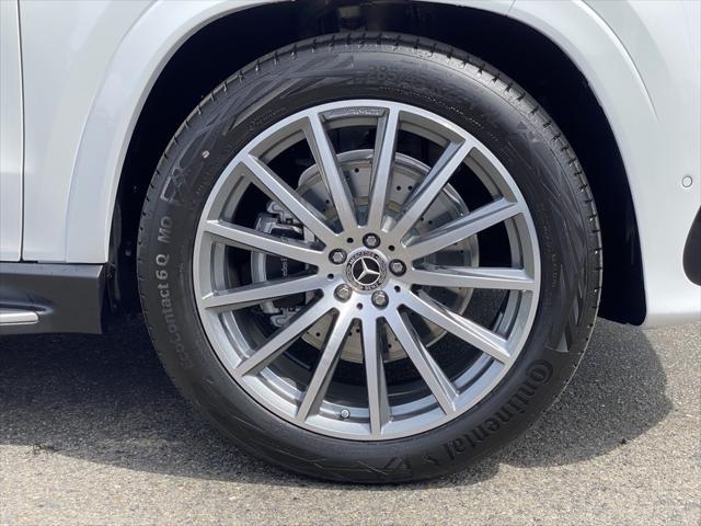 new 2025 Mercedes-Benz GLS 580 car, priced at $124,060