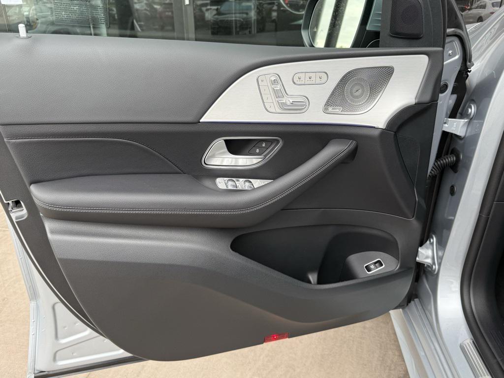 new 2026 Mercedes-Benz GLE 450 car, priced at $78,050