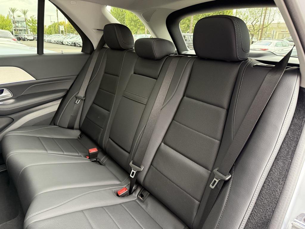 new 2026 Mercedes-Benz GLE 450 car, priced at $78,050