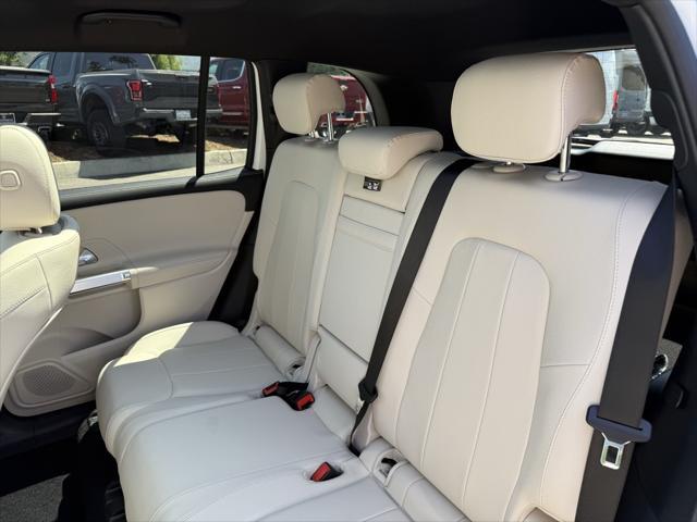 new 2025 Mercedes-Benz GLB 250 car, priced at $50,665
