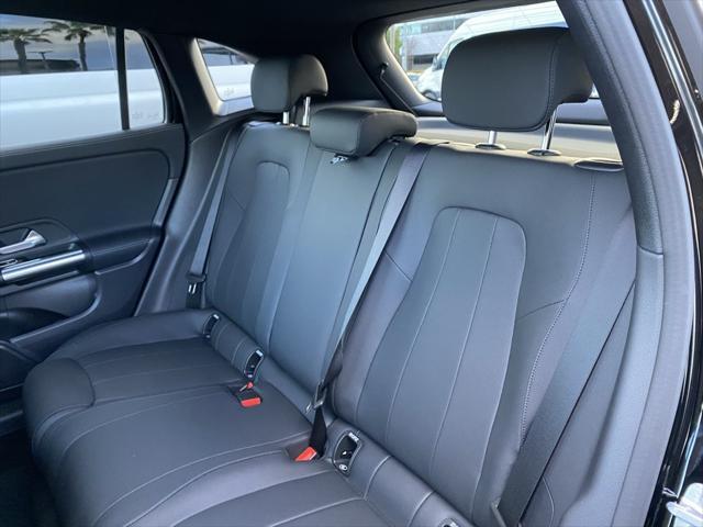 new 2025 Mercedes-Benz GLA 250 car, priced at $47,870