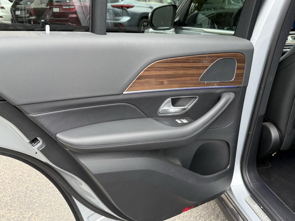 used 2025 Mercedes-Benz GLE 450 car, priced at $68,998
