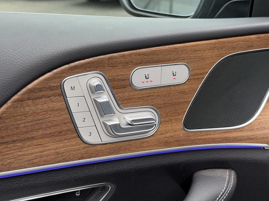 used 2025 Mercedes-Benz GLE 450 car, priced at $68,998